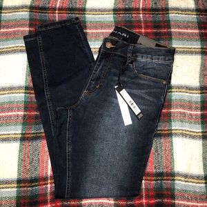 NWT Tahari Classic Skinny Jeans Size 8  8/29